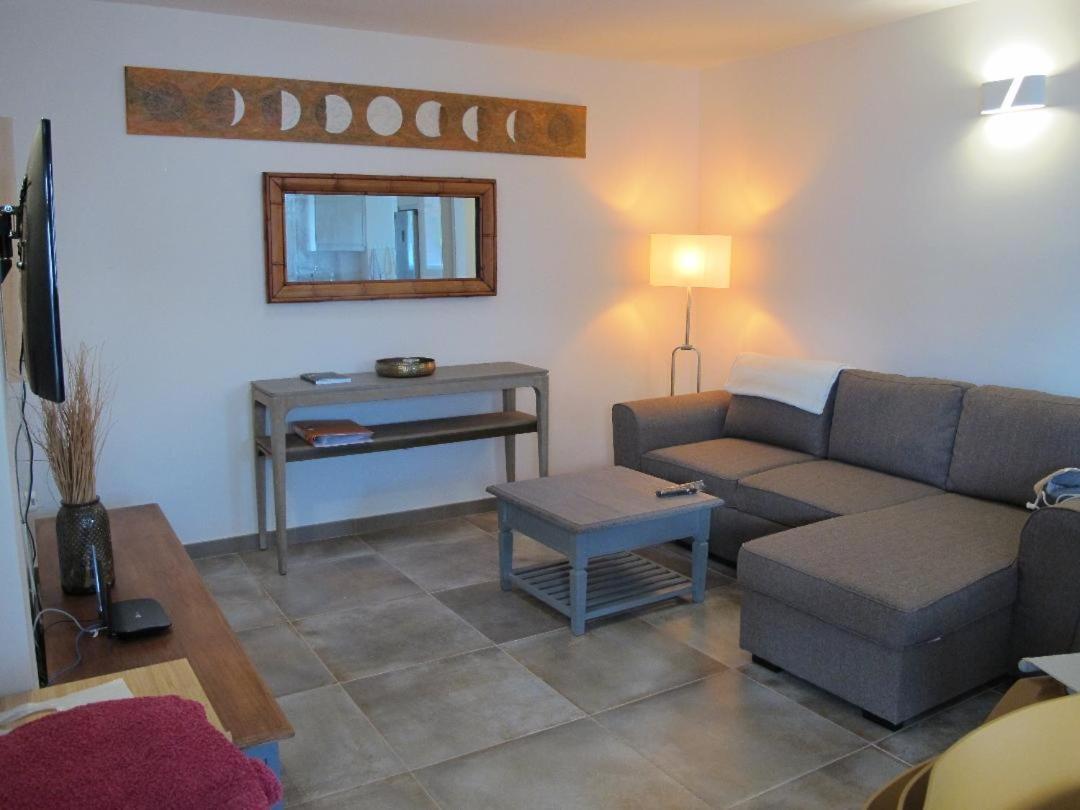 Bungalow Goa Pool View, Playa Roca Residence Sea Front Access - Free Ac - Wifi 科斯塔特吉塞 外观 照片