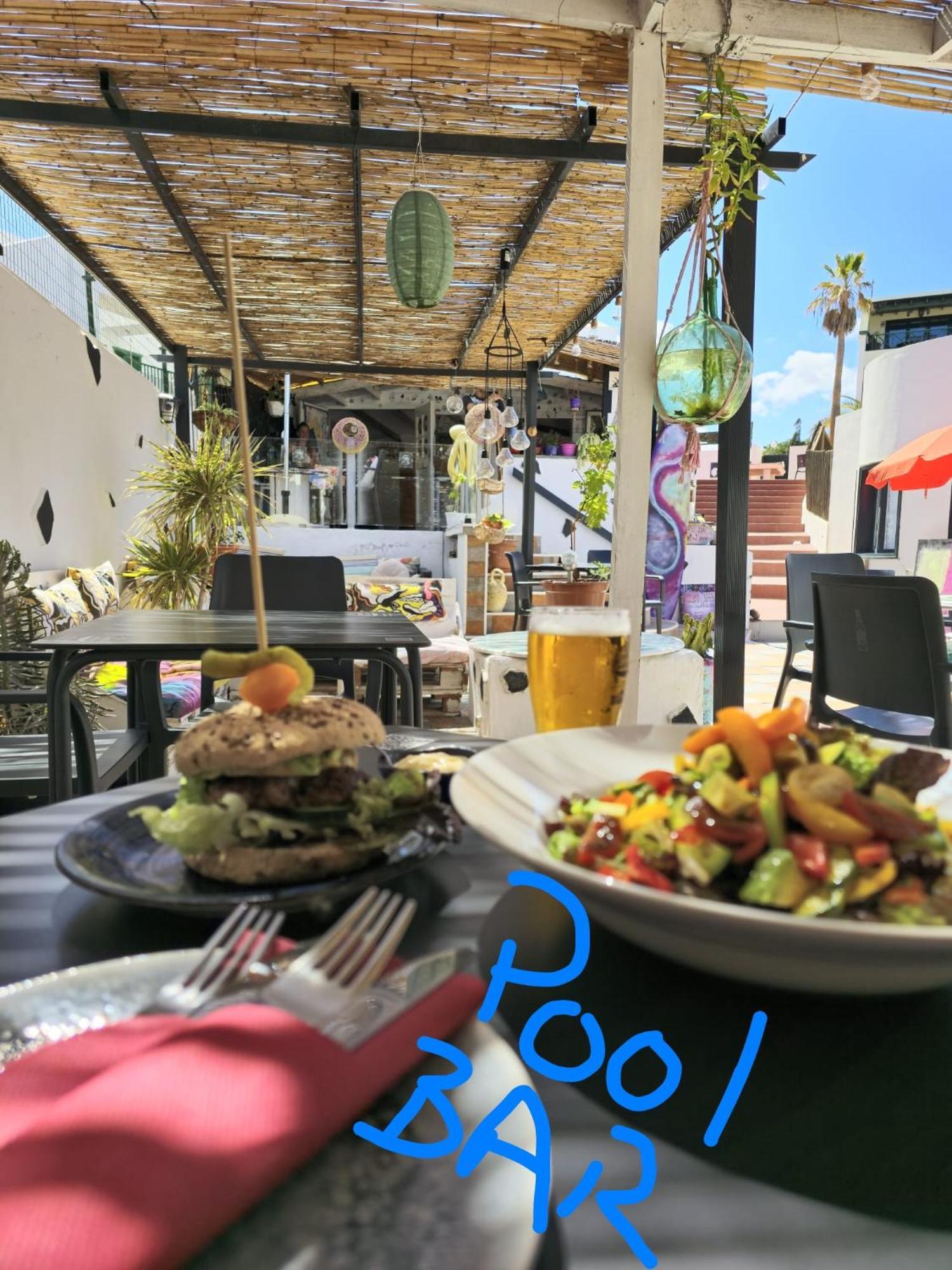 Bungalow Goa Pool View, Playa Roca Residence Sea Front Access - Free Ac - Wifi 科斯塔特吉塞 外观 照片
